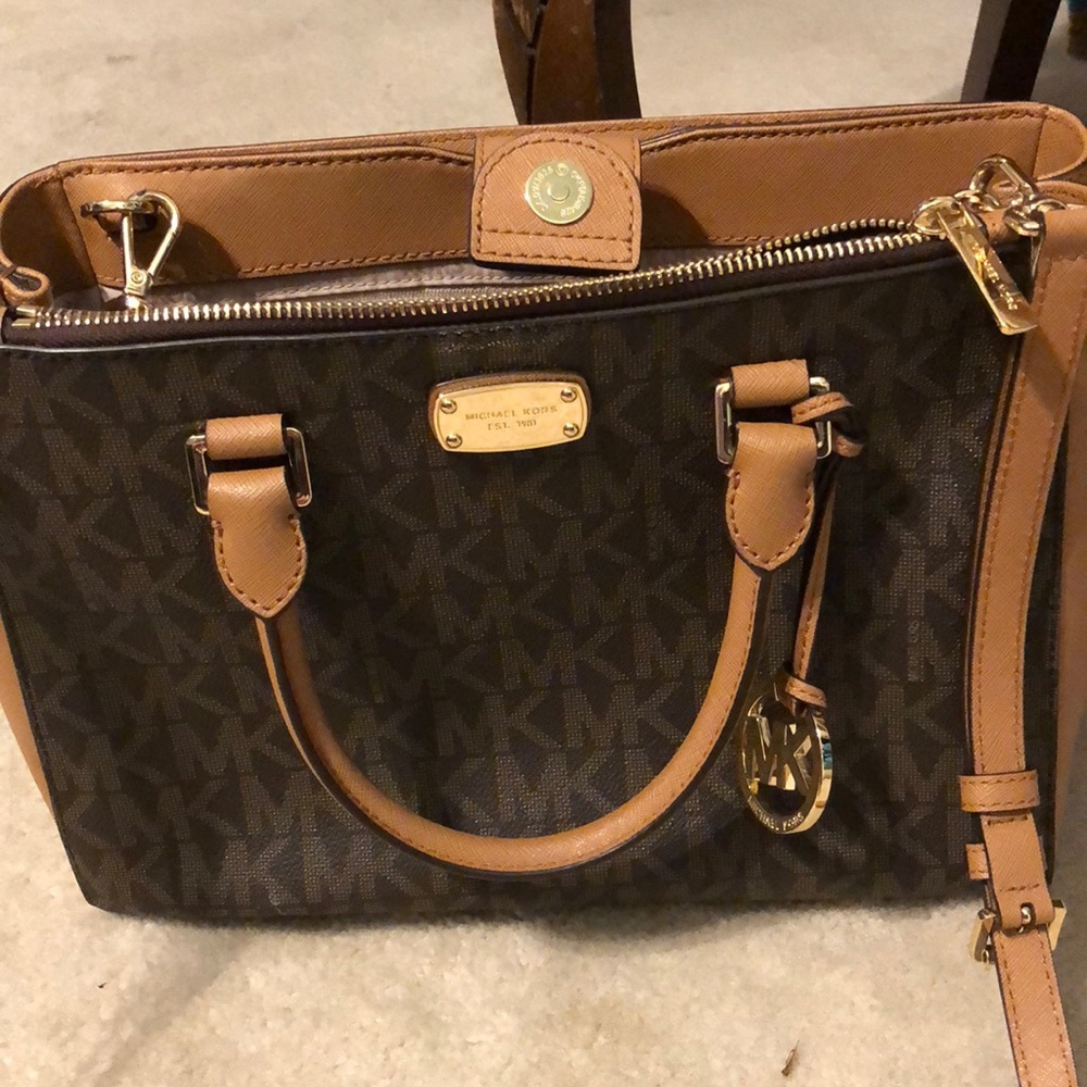 Gorgeous MK Kellen Bag